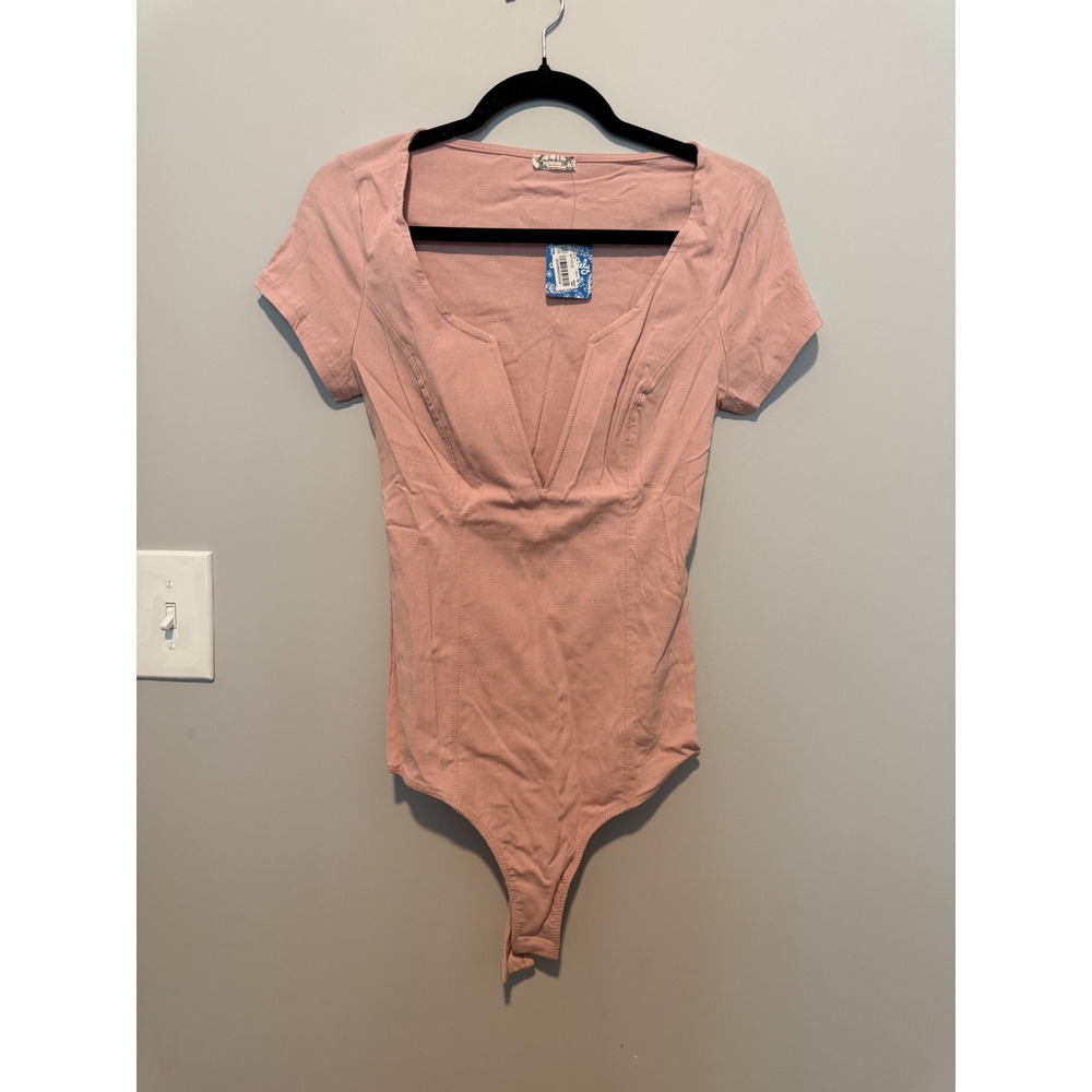 Free People Intimately Dusty Pink Notched Neck Bodysuit OB951297 Size M NWT